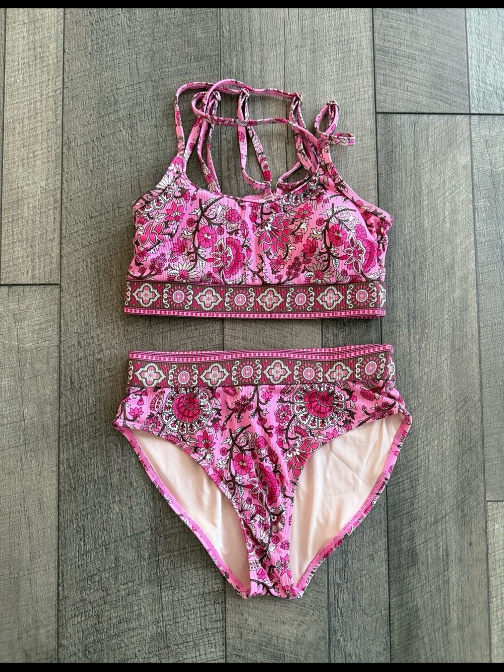 Cupshe Pink Floral Bikini (Small)